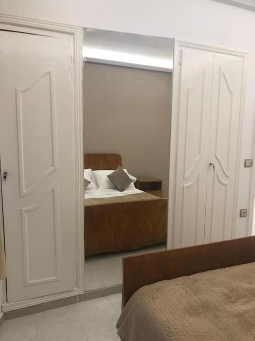 Bord De Apartment